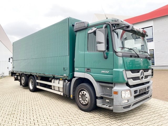 DAIMLER-BENZ Actros