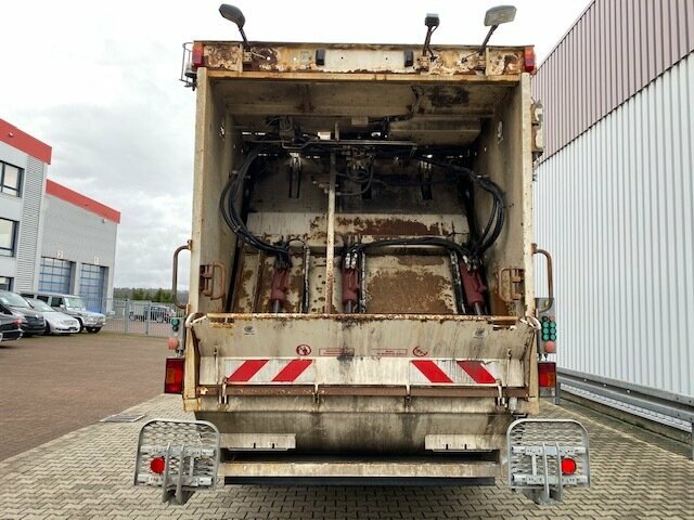 ZOELLER Andere