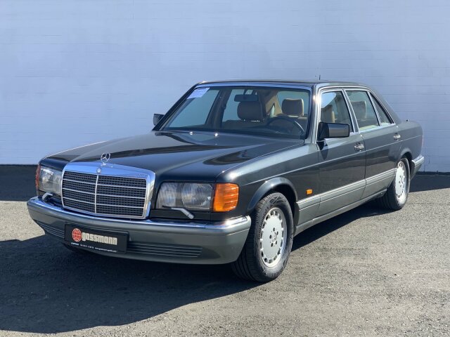 MERCEDES-BENZ 560