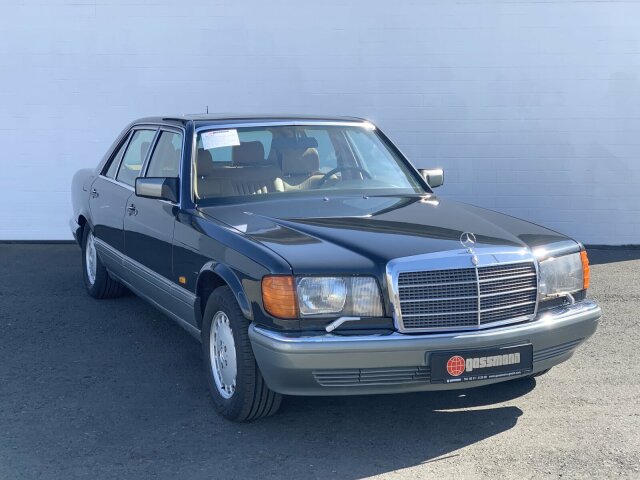 MERCEDES-BENZ 560