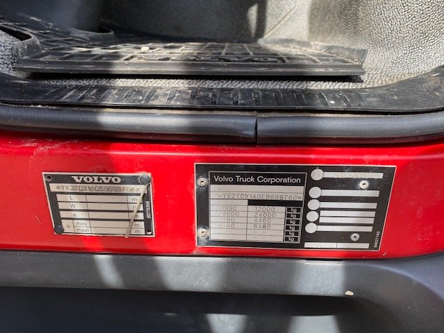 VOLVO (S) FL