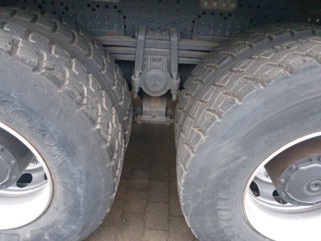 DAIMLER-BENZ Arocs