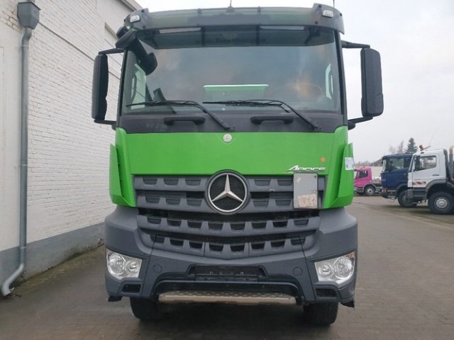DAIMLER-BENZ Arocs