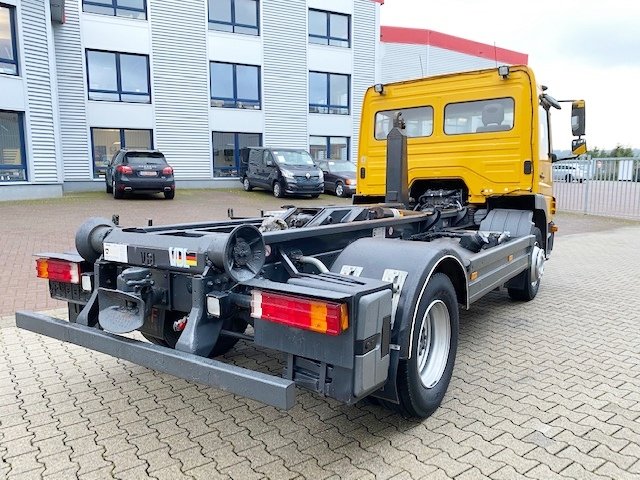 DAIMLER-BENZ Atego