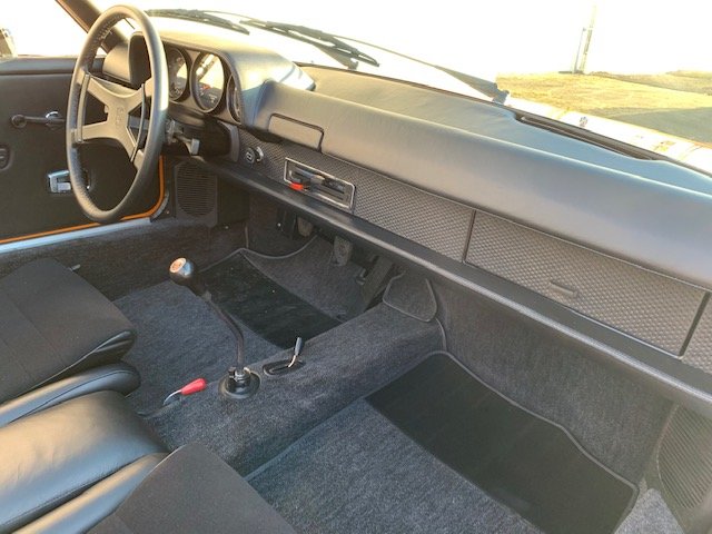 PORSCHE 914