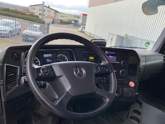 DAIMLER-BENZ Arocs