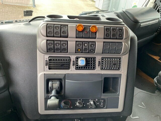 IVECO-MAGIRUS Stralis