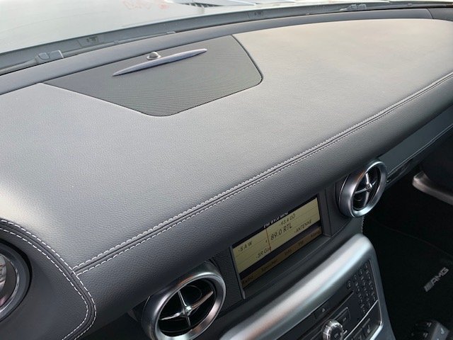 MERCEDES-BENZ SLS AMG