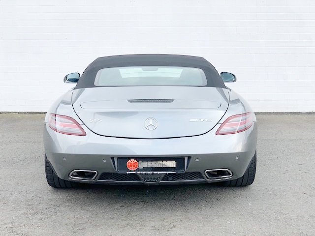 MERCEDES-BENZ SLS AMG