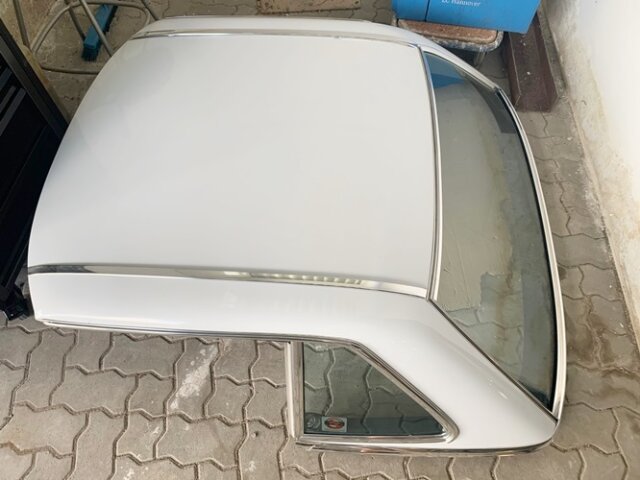 MERCEDES-BENZ 560