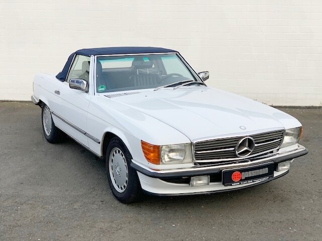 MERCEDES-BENZ 560