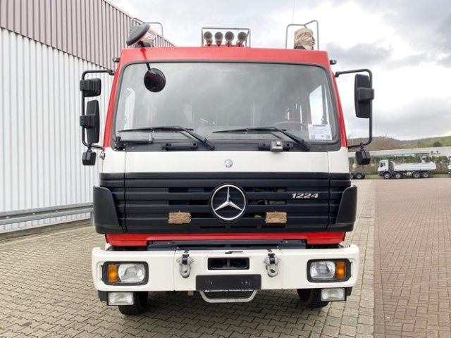 DAIMLER-BENZ -