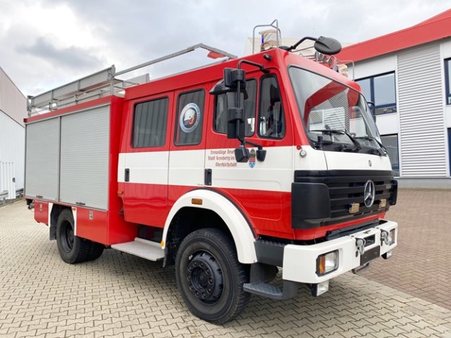 DAIMLER-BENZ -