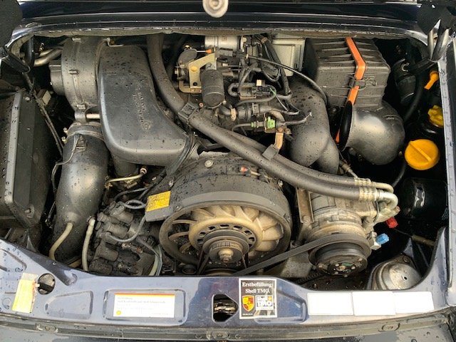 PORSCHE 964