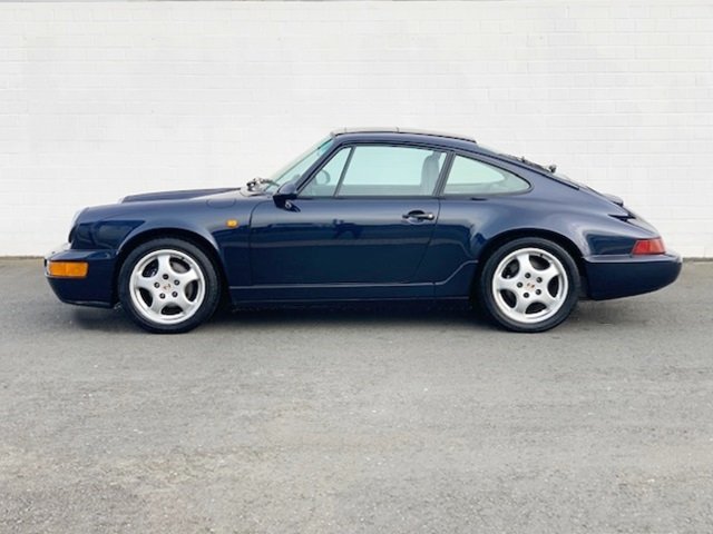 PORSCHE 964