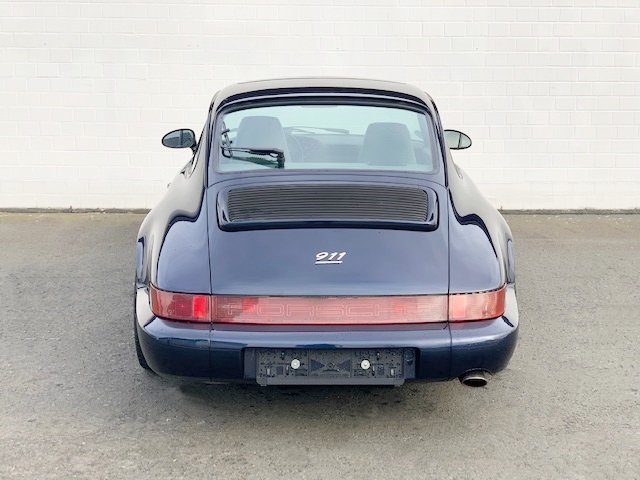 PORSCHE 964