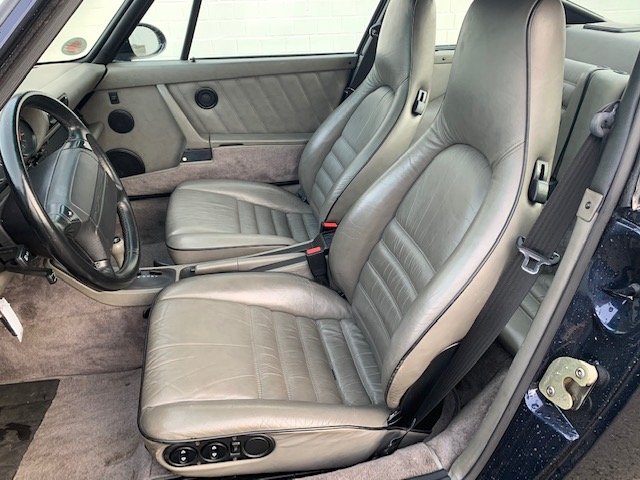 PORSCHE 964
