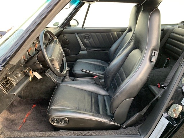 PORSCHE 964