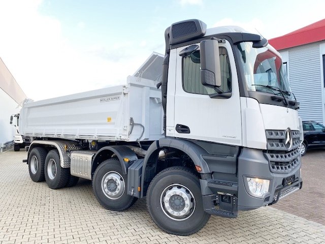 DAIMLER-BENZ Arocs