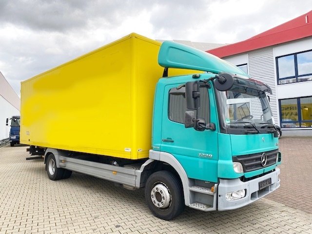 DAIMLER-BENZ Atego