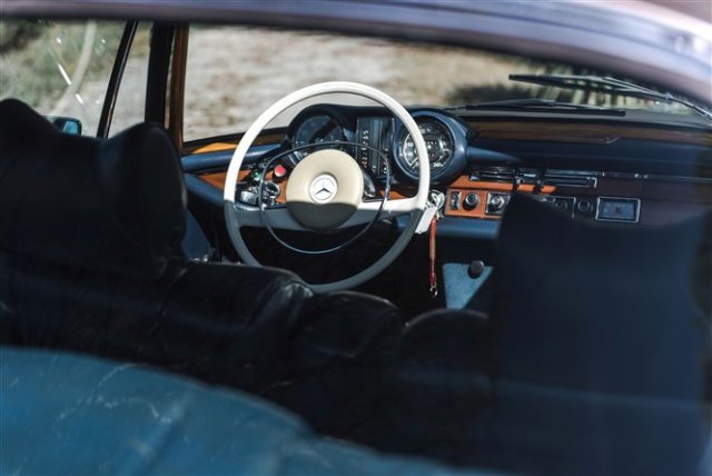 MERCEDES-BENZ 280 SE