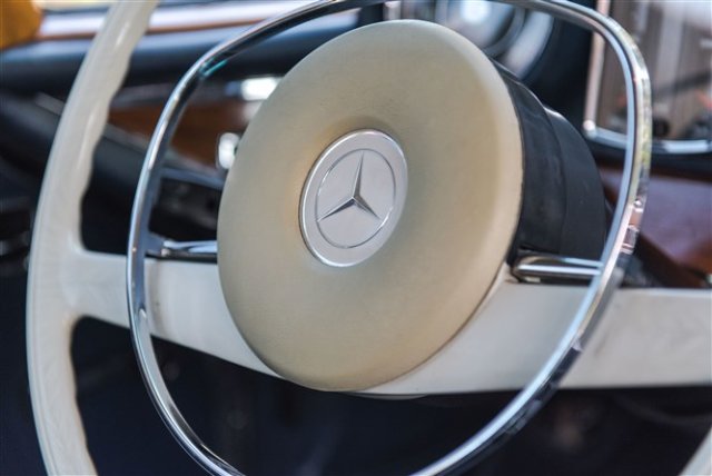 MERCEDES-BENZ 280 SE