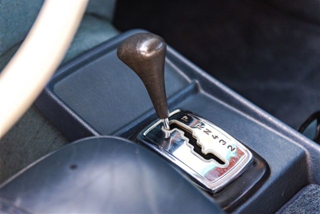 MERCEDES-BENZ 280 SE