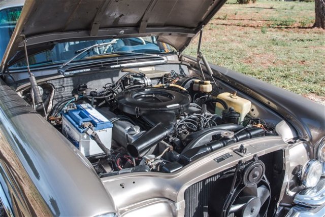 MERCEDES-BENZ 280 SE