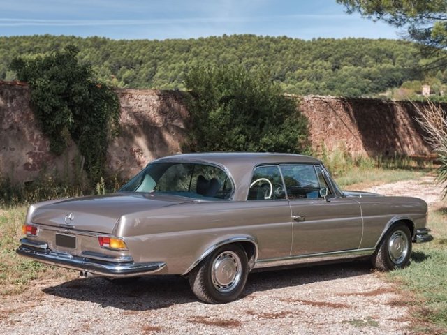 MERCEDES-BENZ 280 SE