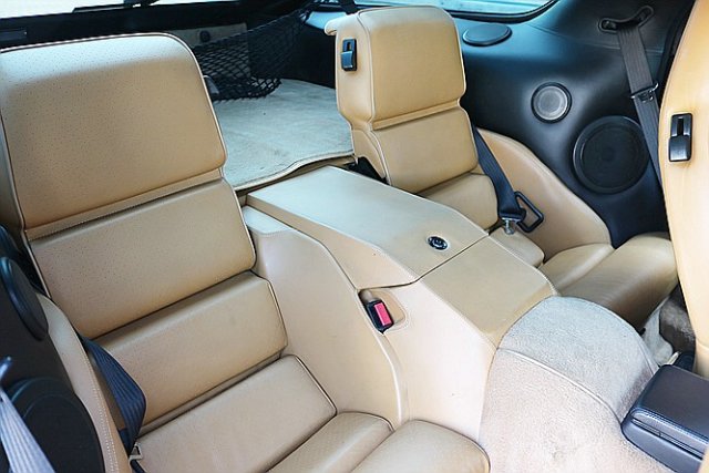 PORSCHE 928