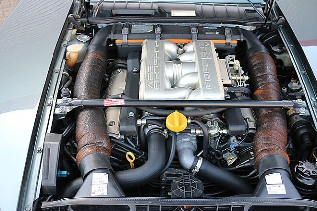 PORSCHE 928