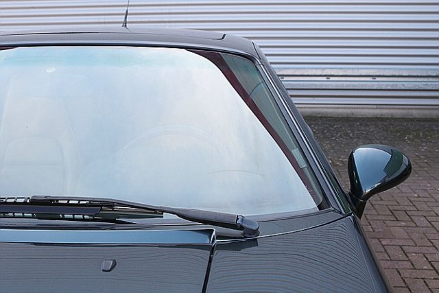 PORSCHE 928