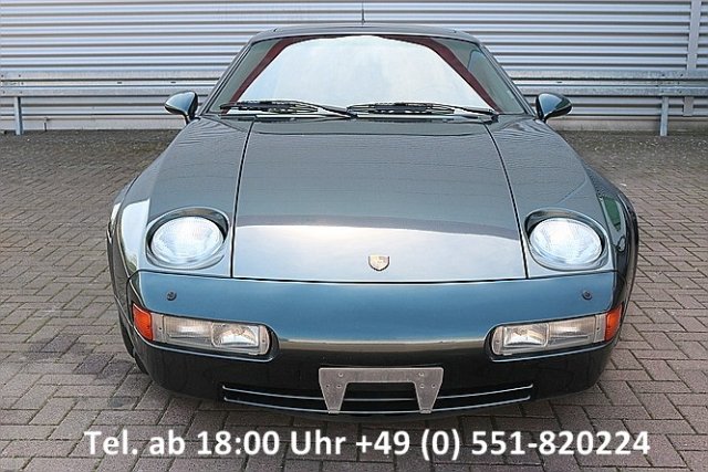 PORSCHE 928