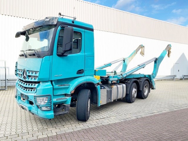 Mercedes-BenzArocs