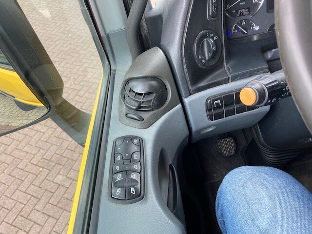 DAIMLER-BENZ Actros