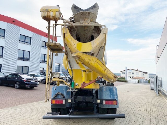 IVECO-MAGIRUS Trakker