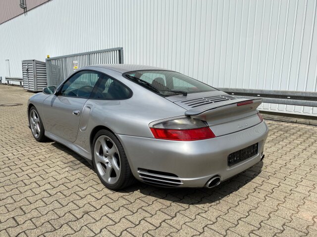 PORSCHE 996