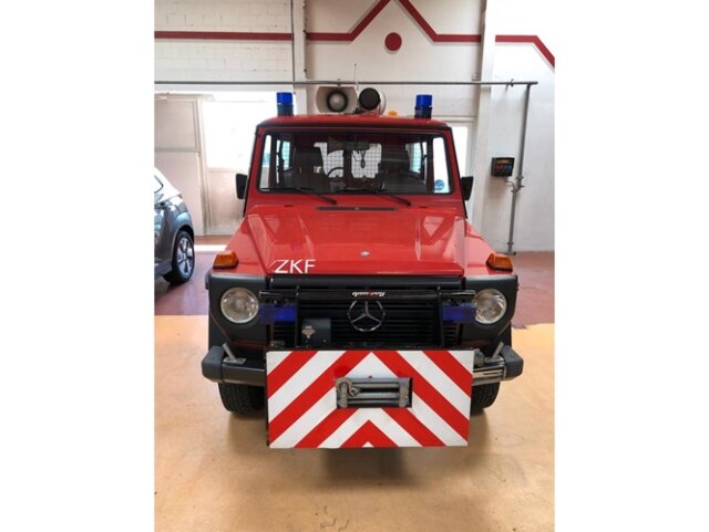 MERCEDES-BENZ G