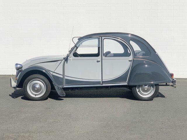 CITROEN (F) 2 CV