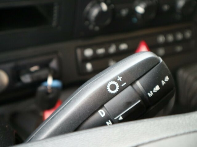 DAIMLER-BENZ Antos