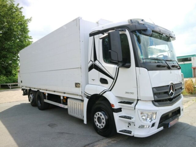 DAIMLER-BENZ Antos