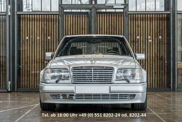 MERCEDES-BENZ E 500