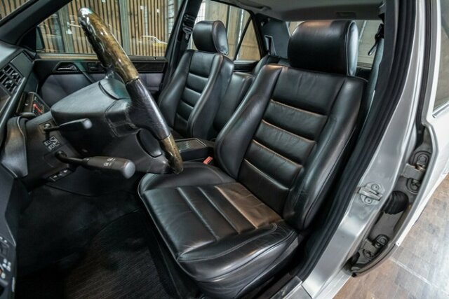 MERCEDES-BENZ E 500