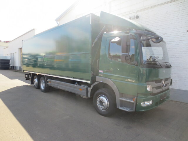 DAIMLER-BENZ Atego