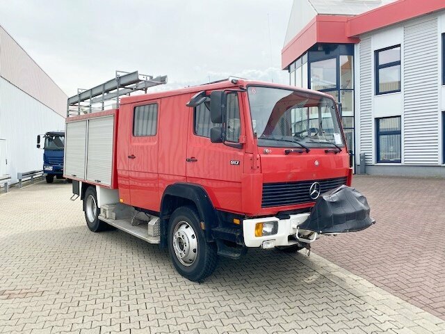 DAIMLER-BENZ -