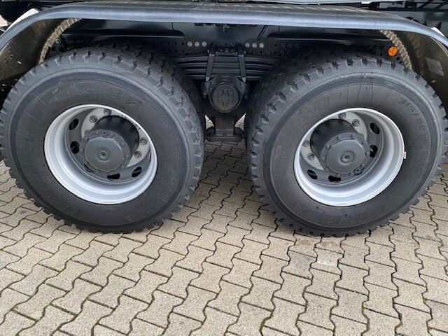 DAIMLER-BENZ Arocs