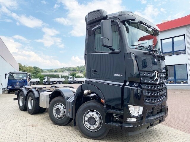 DAIMLER-BENZ Arocs