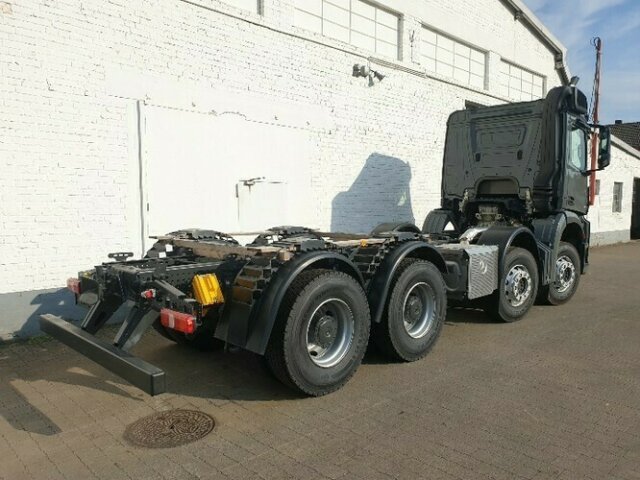 DAIMLER-BENZ Arocs