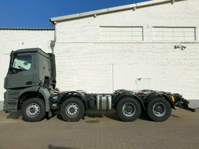 DAIMLER-BENZ Arocs