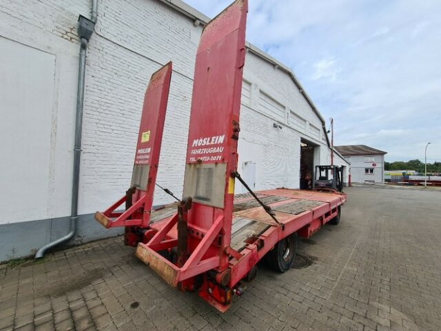 MOESLEIN -